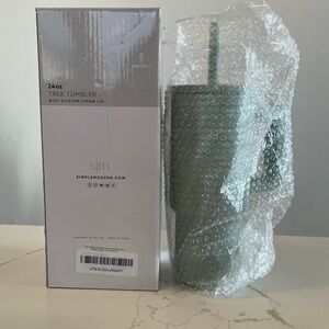 Simple Modern Trek Tumbler 24oz with Straw